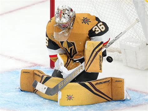 vegas Golden Knights goalie tonight